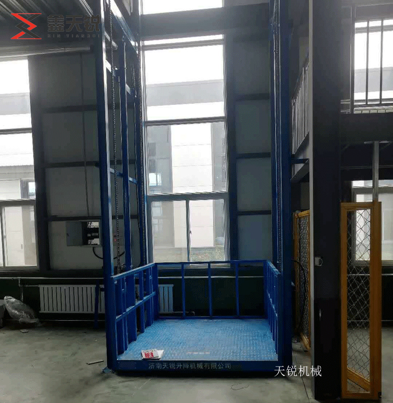 导轨式升降机验收合格